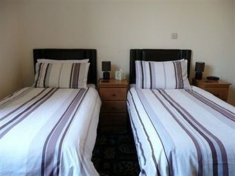 Hostal Crofton Guest House