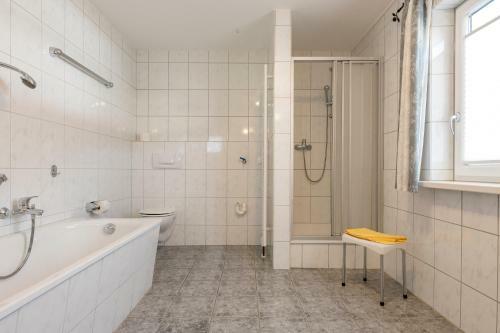 Hostal Landhaus Almrausch