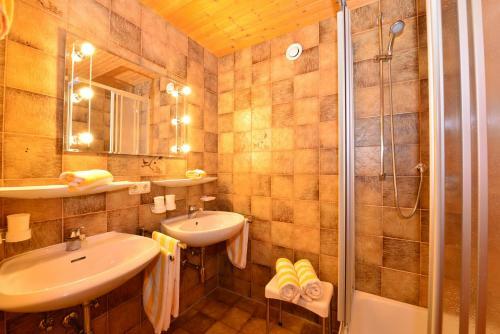 Hostal Landhaus Almrausch