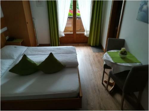 Hostal G�stehaus Waldruh