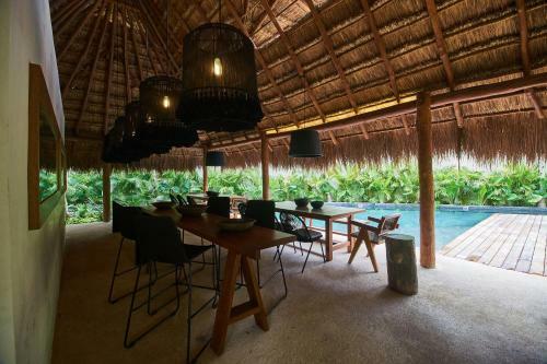 Apartamento Jungle Luxury Tulum Condo: Private Pool & Jacuzzi
