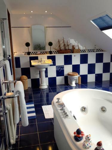 Bed & Breakfast Claremont House