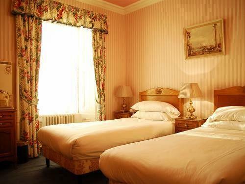 Ritz Hotel