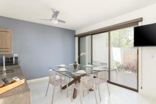 Apartamento Luxurious Condo Surrounded By Nature Private Balcony Shared Pool With Sundeck