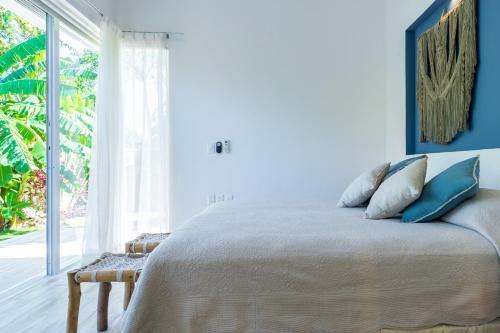 Yaakunah Dine Poolside At A Chic Paradise Villa In Tulum