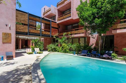 Vibrant Condo In Nature With Pool And Bikes To Explore!