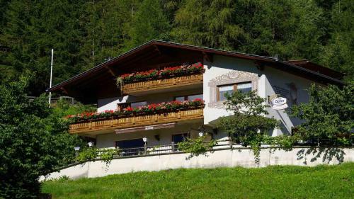 Hostal Pension Riese