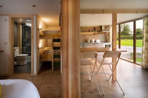Orchard Glamping