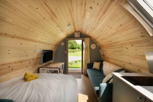 Orchard Glamping