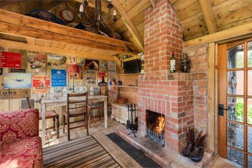 The Love Shack Nr Elie & St Andrews