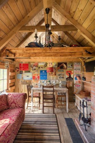 The Love Shack Nr Elie & St Andrews