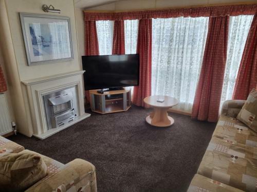 8 Berth Deluxe Caravan Ml29 Golden Palm Chapel St Leonards