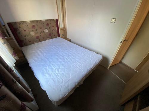 8 Berth Caravan Skegness Golden Palm Resort