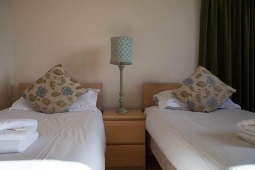 Hostal Garfield Guest House