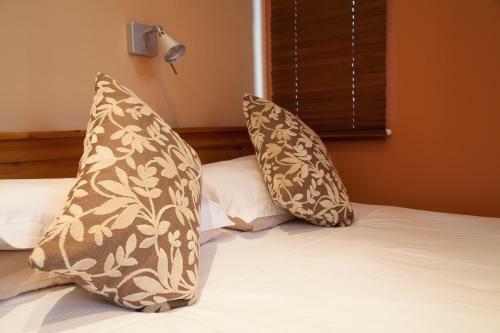 Hostal Garfield Guest House