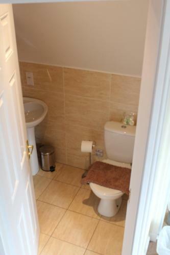 Hostal Marchfield Guest House