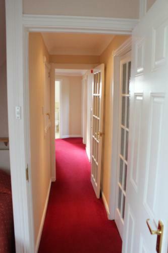 Hostal Marchfield Guest House