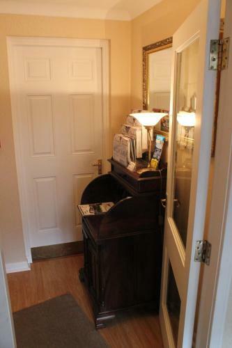 Hostal Marchfield Guest House