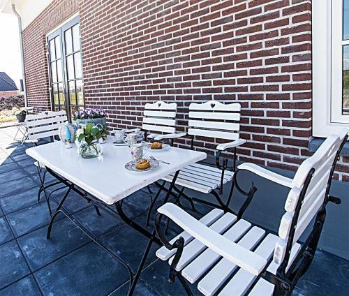 Dinie's Bed En Brood