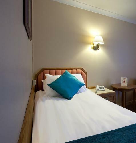 Clifton Hotel