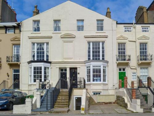 Twin Bays House