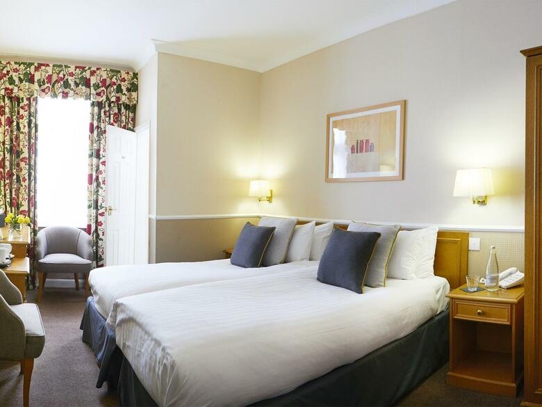 Hostal Riviera Town House