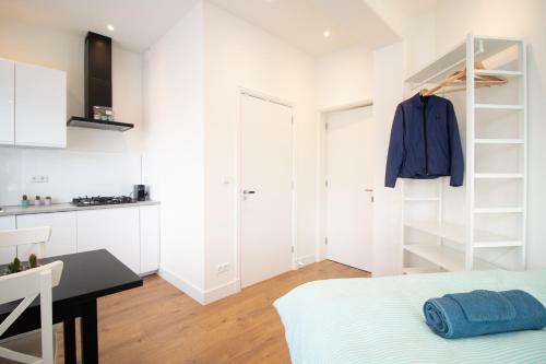 Escamp Apartments