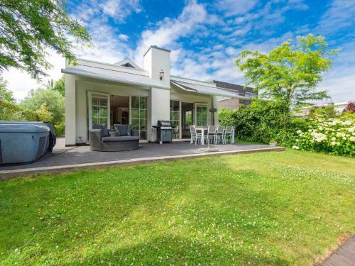 Luxury Holiday Home In Harderwijk With A Jacuzzi