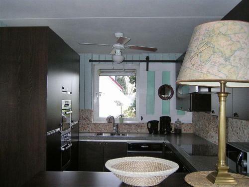 Ferienhaus-beach-bay-direkt-am-see-mit-badebucht