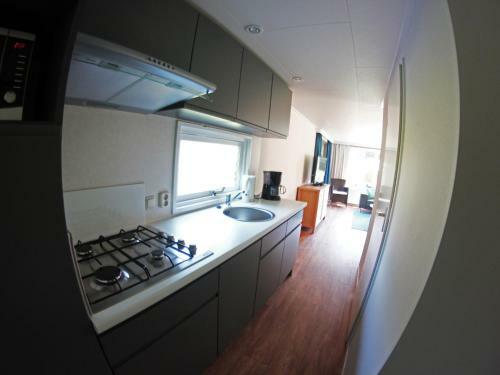 Detached Chalet With A Dishwasher At 21 Km. From Leeuwarden