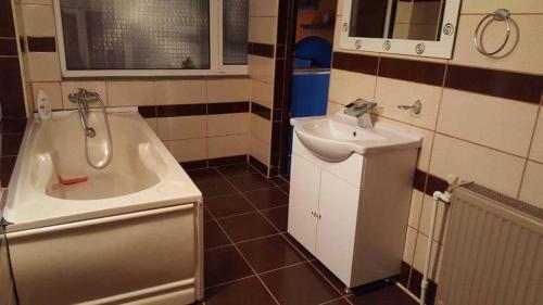 Hostal Vila Ella