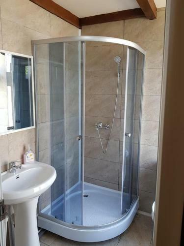 Hostal Vila Ella