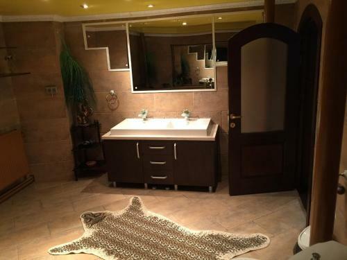 Hostal Vila Ella