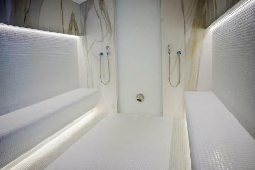 Alezzi Luxury Apartament