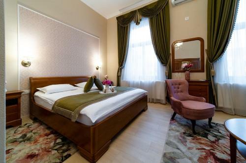 Central Harmony Apartment