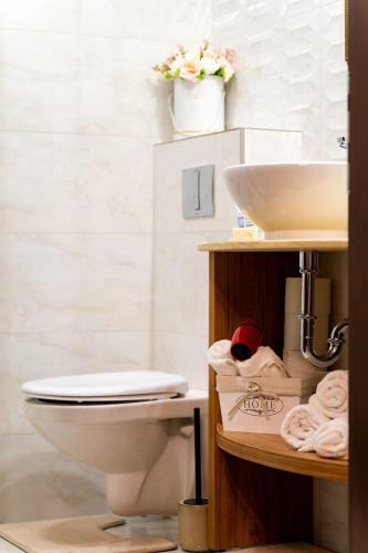 Central Harmony Apartment