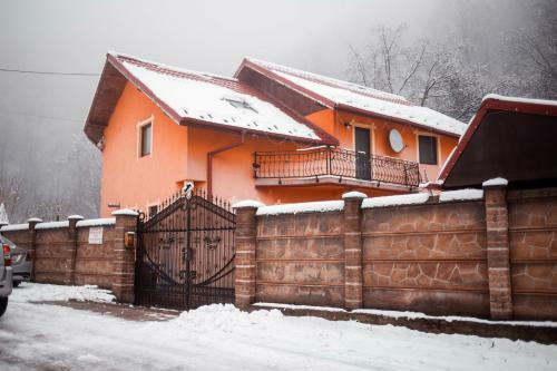Hostal Vila Ana