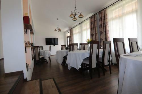 Hostal Pensiunea Emelys