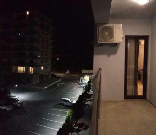 Arthemis Apartment