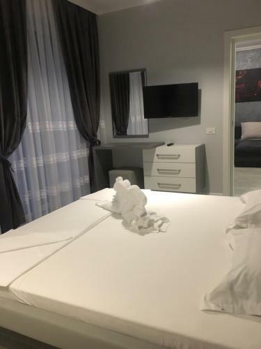 Arthemis Apartment