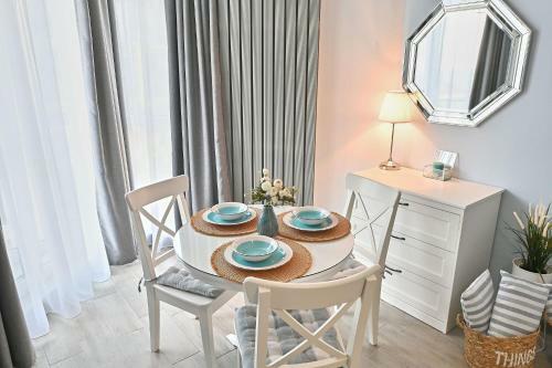 Sea Shore Apartments Alezzi Spa N Pools Beach Resort