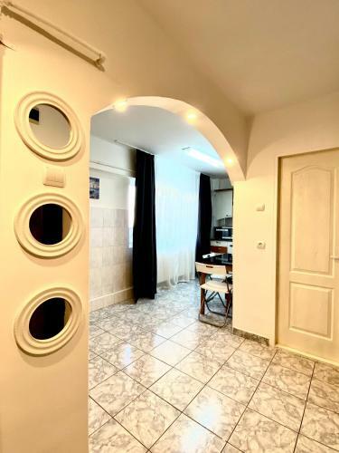 Apartamento Central City Studio Ploiesti - Free Parking