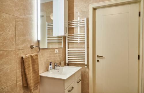 Astral Apartments 1