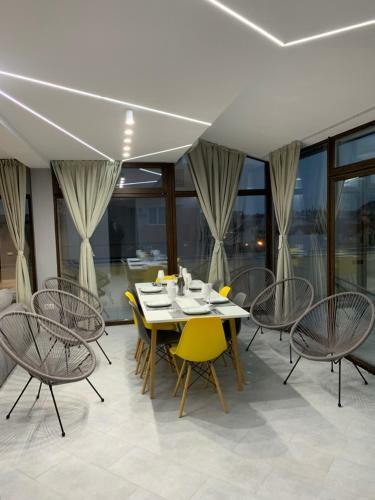 Brand New Luxurios Loft By The Sea