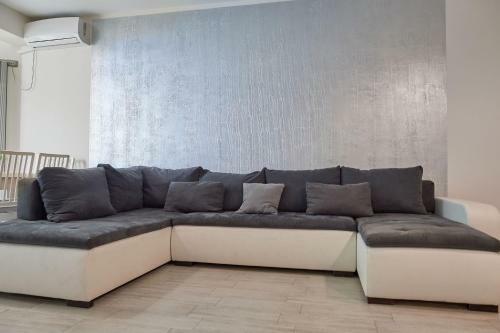 Apartamento Sea And Pool View Apt In Alezzi Beach Resort