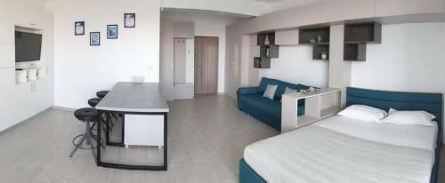 Millberry Beach Apartments
