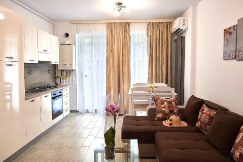 Apartamento Sea Gem 2br Apt Spa N Pool Alezzi Beach Resort