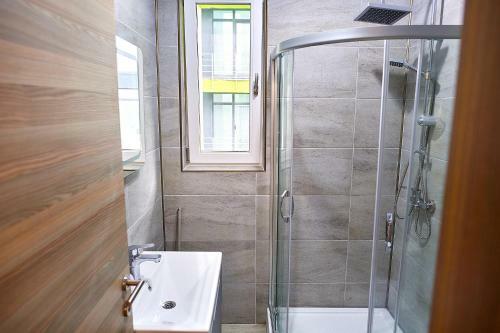 Apartamento Sea Gem 2br Apt Spa N Pool Alezzi Beach Resort