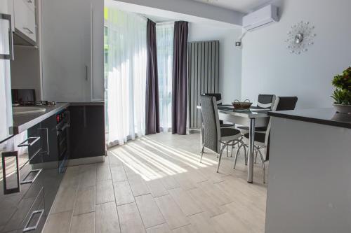 Apartament Black&white 5
