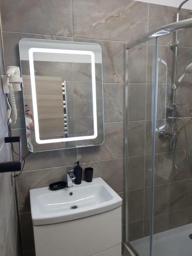 Apartament Blue Sky Alezzi